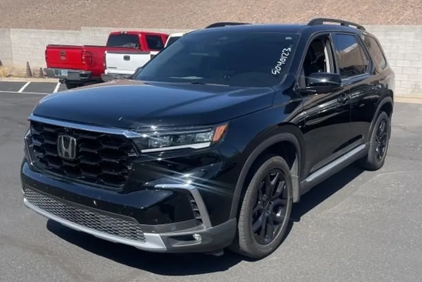 2025 Honda Pilot Elite photo 1