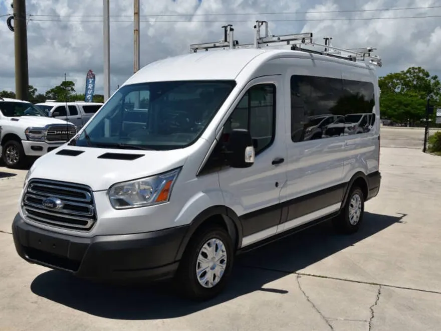 2018 Ford Transit XLT photo 1