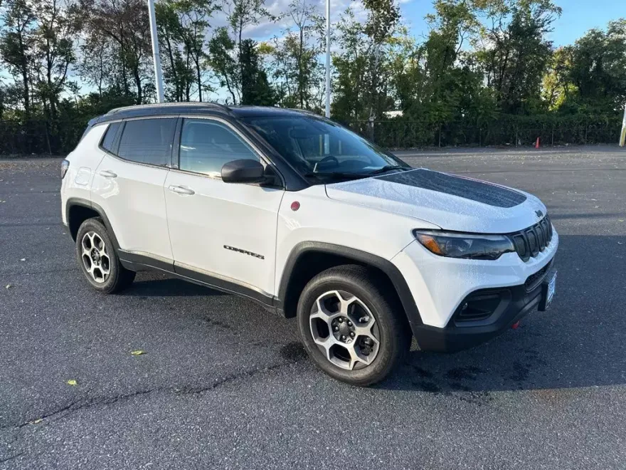2022 Jeep Compass Trailhawk photo 1