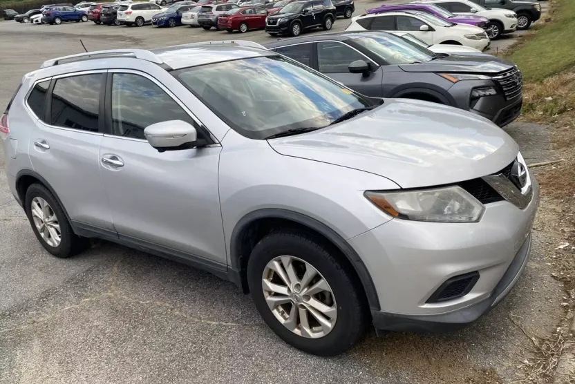 2015 Nissan Rogue SL AWD photo 1