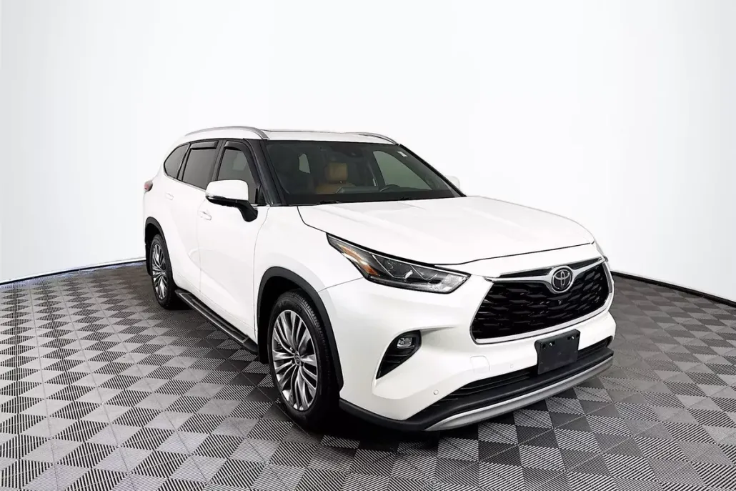 2021 Toyota Highlander Platinum photo 1
