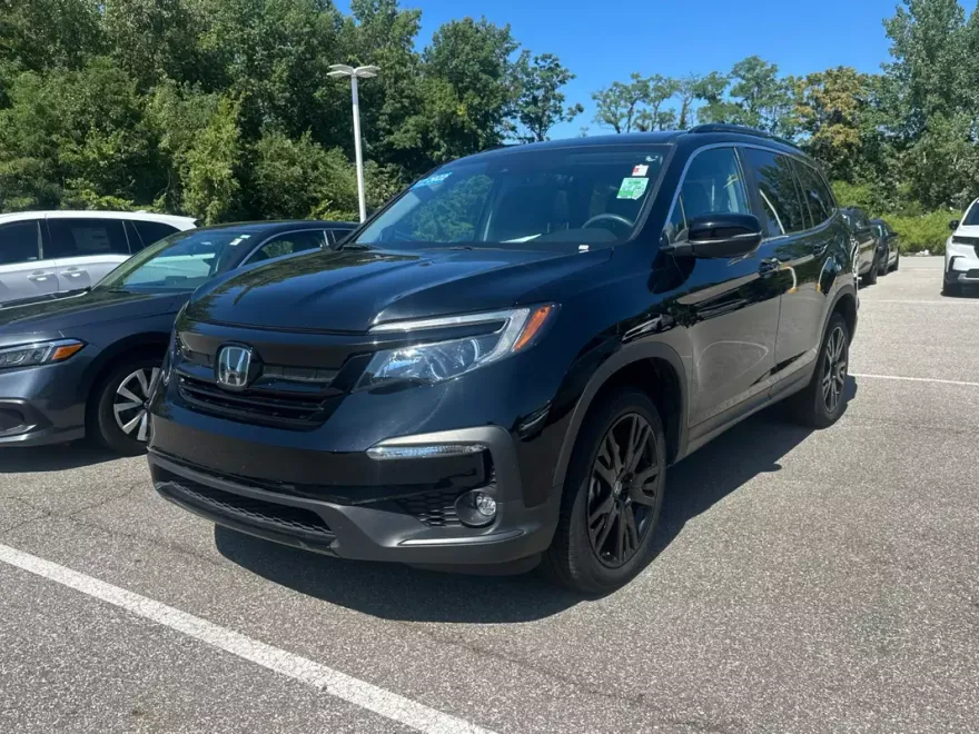 2022 Honda Pilot Special Edition photo 1
