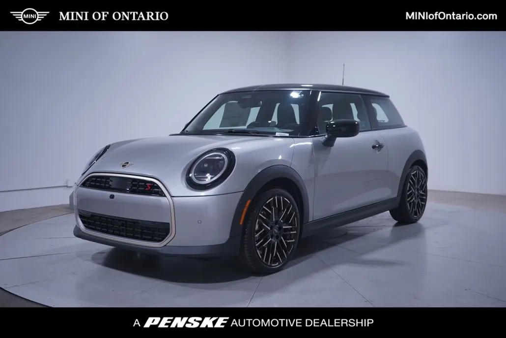 2025 Mini Cooper S Hardtop 2 Door Iconic photo 1