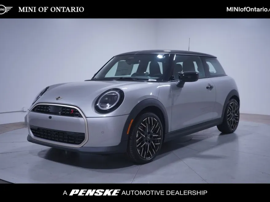 2025 Mini Cooper S Hardtop 2 Door Iconic photo 1