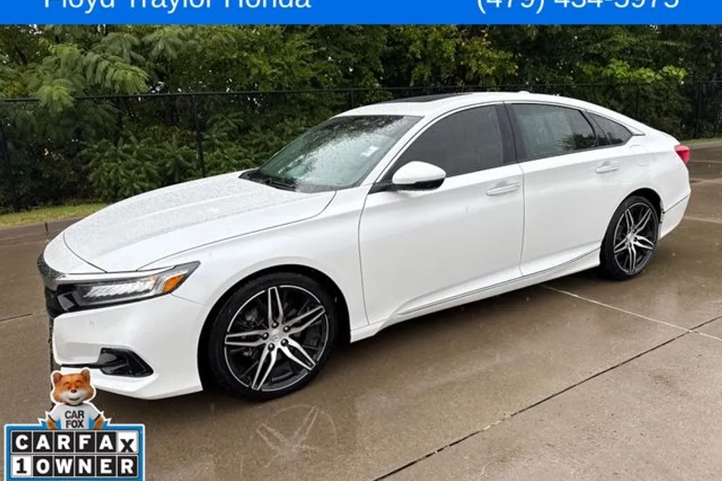 2022 Honda Accord Touring 2.0T photo 1