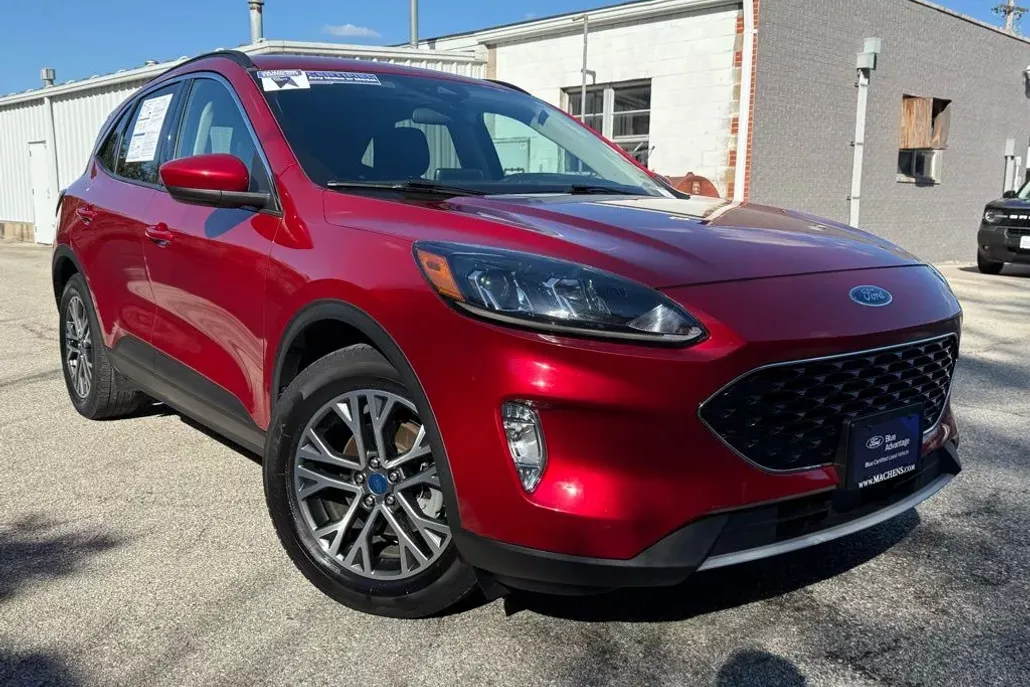 2020 Ford Escape SEL photo 1