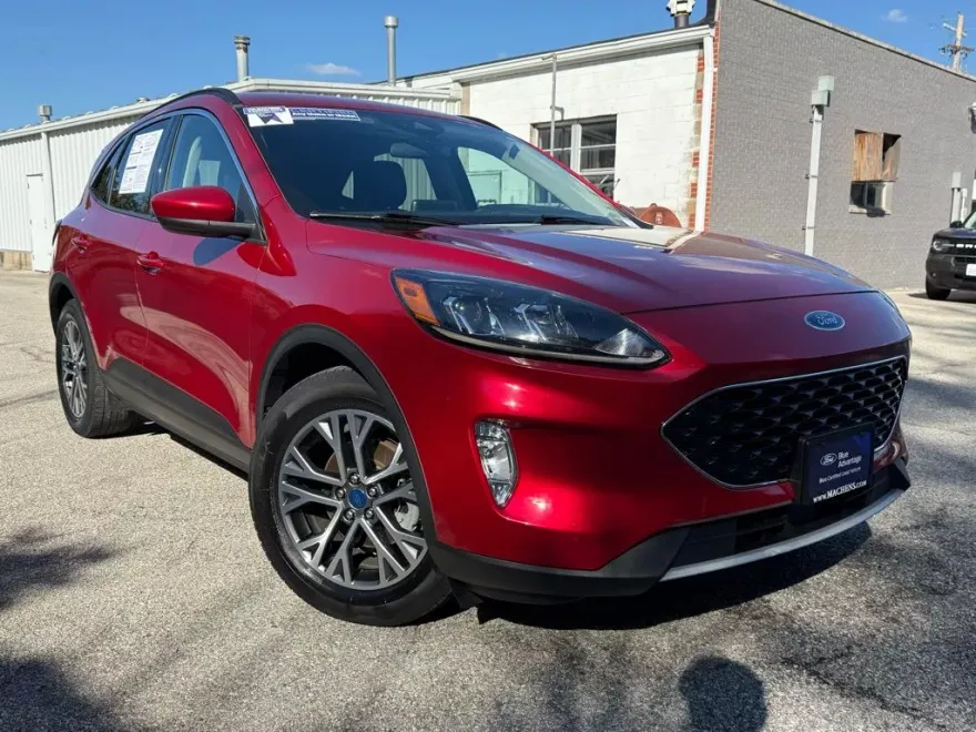 2020 Ford Escape SEL photo 1