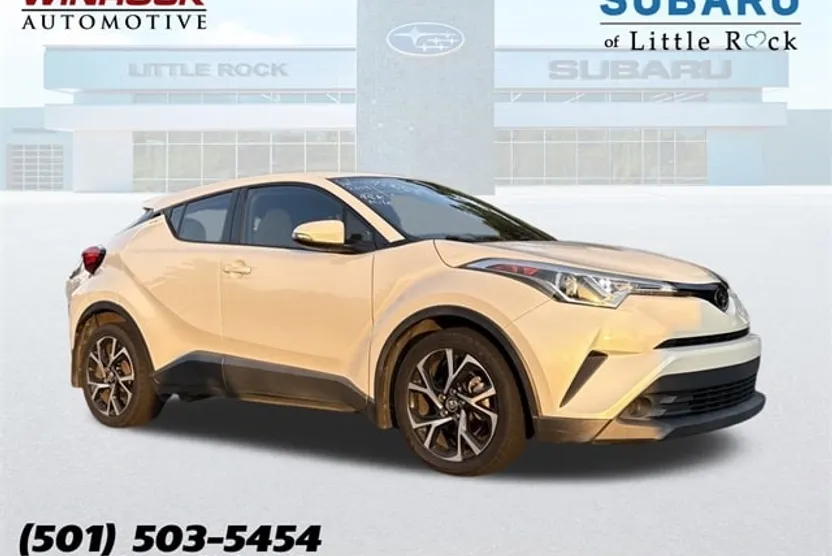 2018 Toyota C-HR XLE photo 1