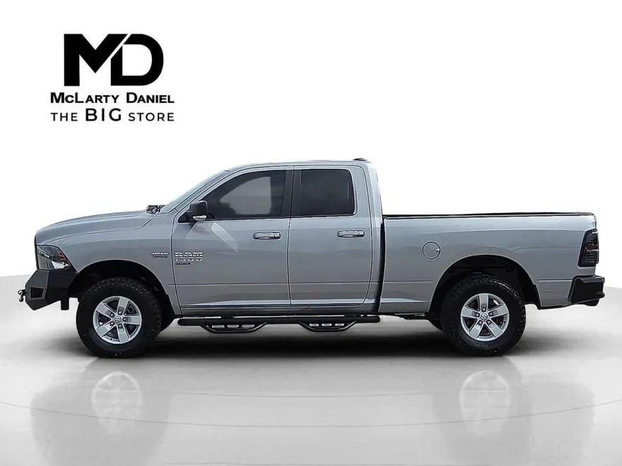 2019 Ram 1500 Classic SLT photo 1