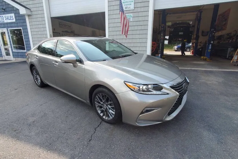 2018 Lexus ES 350 photo 1