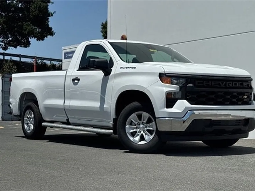 2023 Chevrolet Silverado 1500 photo 1
