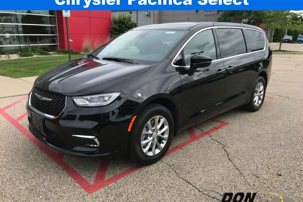 2025 Chrysler Pacifica photo 1
