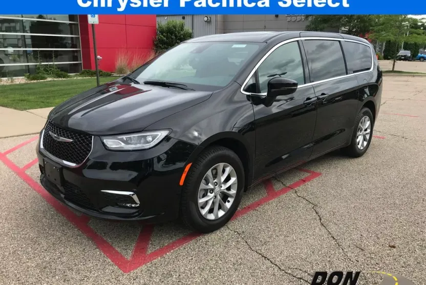 2025 Chrysler Pacifica photo 1