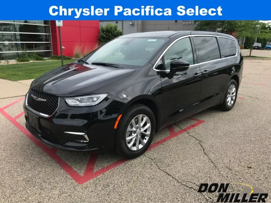 2025 Chrysler Pacifica photo 1