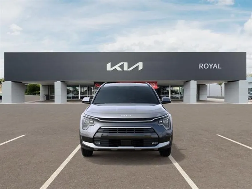 2025 Kia Niro SX photo 1