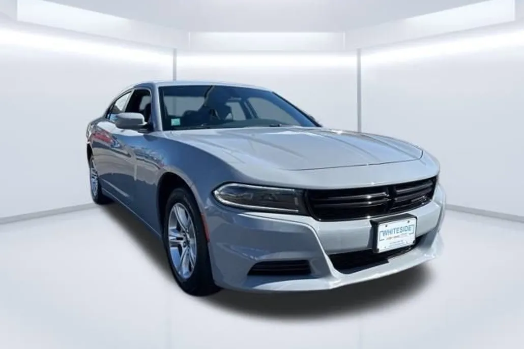 2022 Dodge Charger SXT photo 1