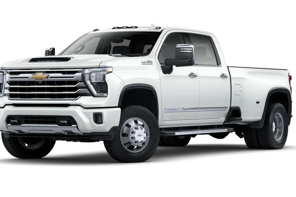 2025 Chevrolet Silverado 3500HD High Country photo 1
