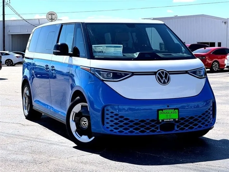 2025 Volkswagen ID. Buzz Pro Plus photo 1