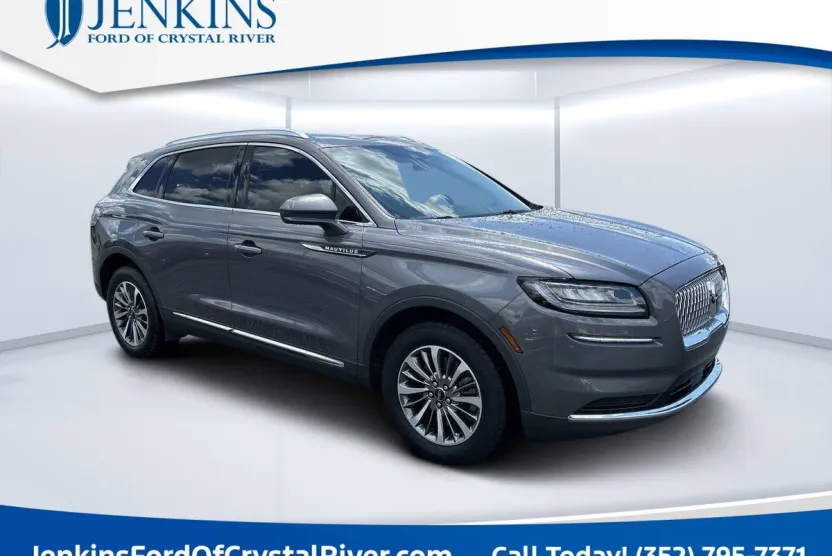 2022 Lincoln Nautilus Standard photo 1