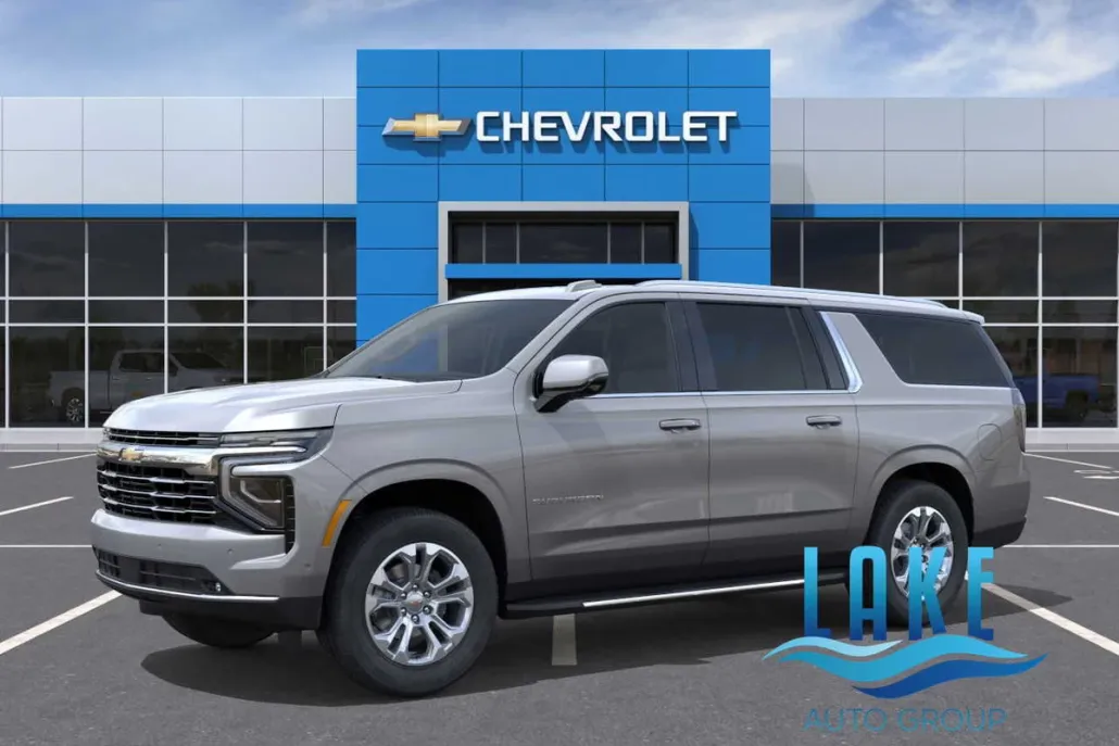 2025 Chevrolet Suburban LT photo 1