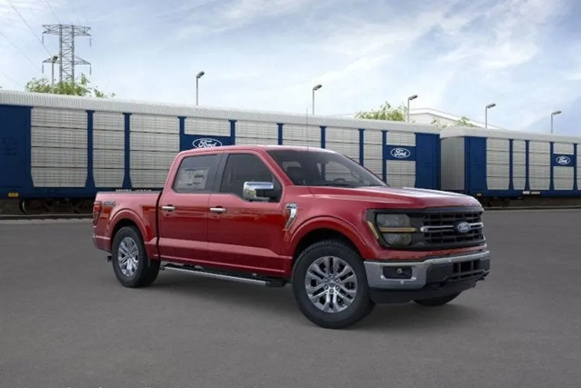 2025 Ford F-150 XLT photo 1