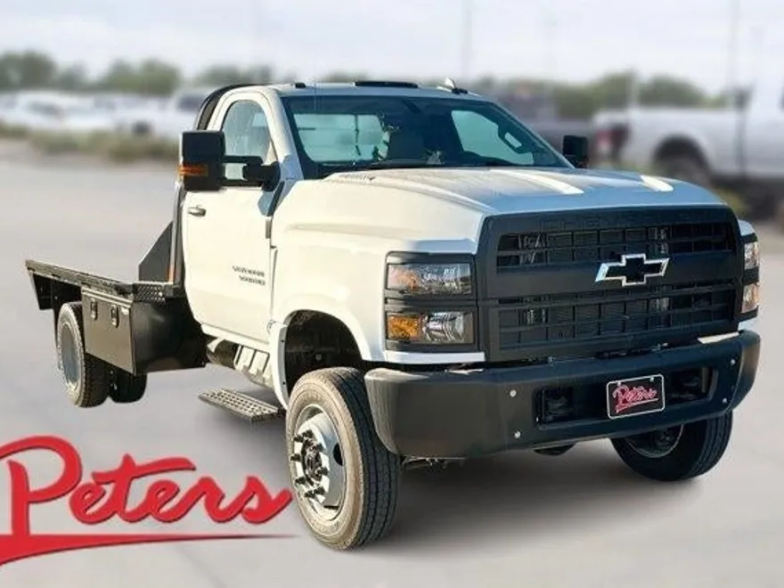 2024 Chevrolet Silverado 5500HD Work Truck photo 1