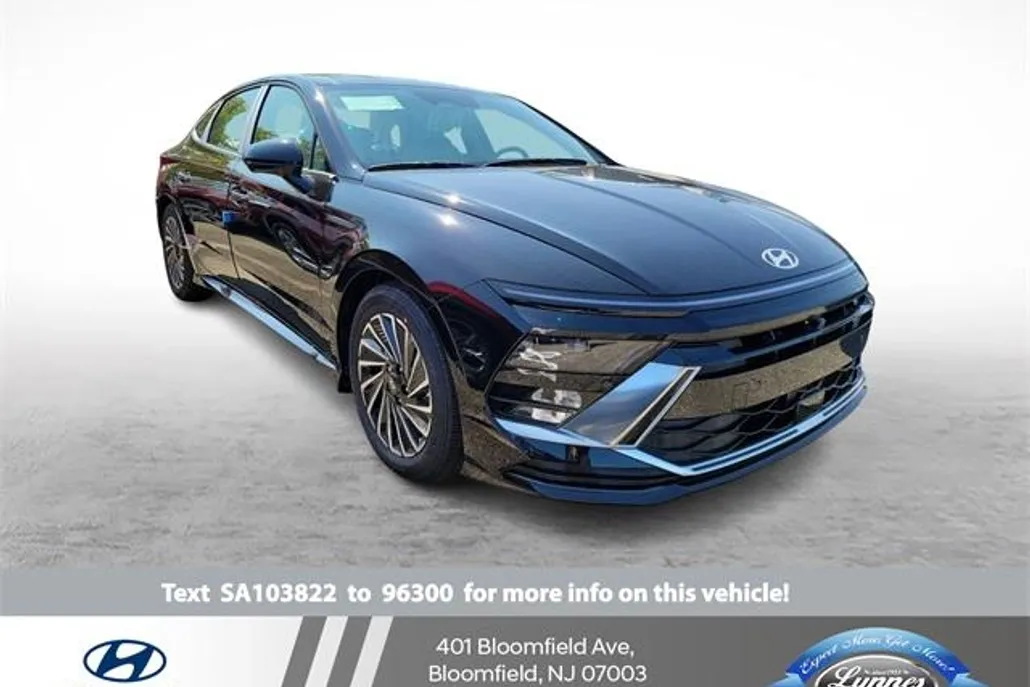 2025 Hyundai Sonata Hybrid Limited photo 1