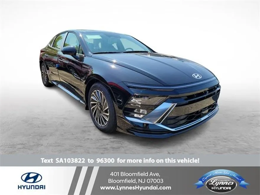 2025 Hyundai Sonata Hybrid Limited photo 1