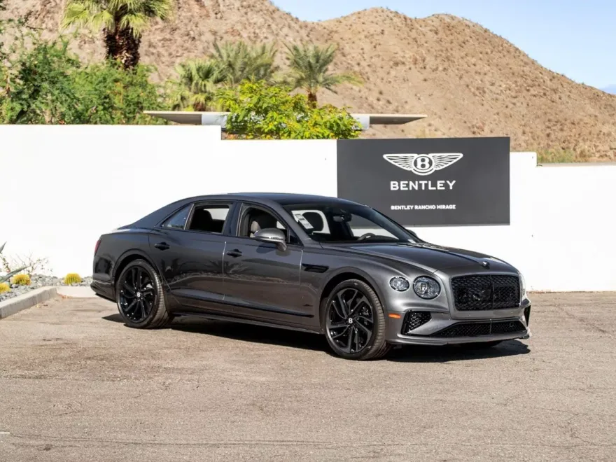 2025 Bentley Flying Spur Speed photo 1
