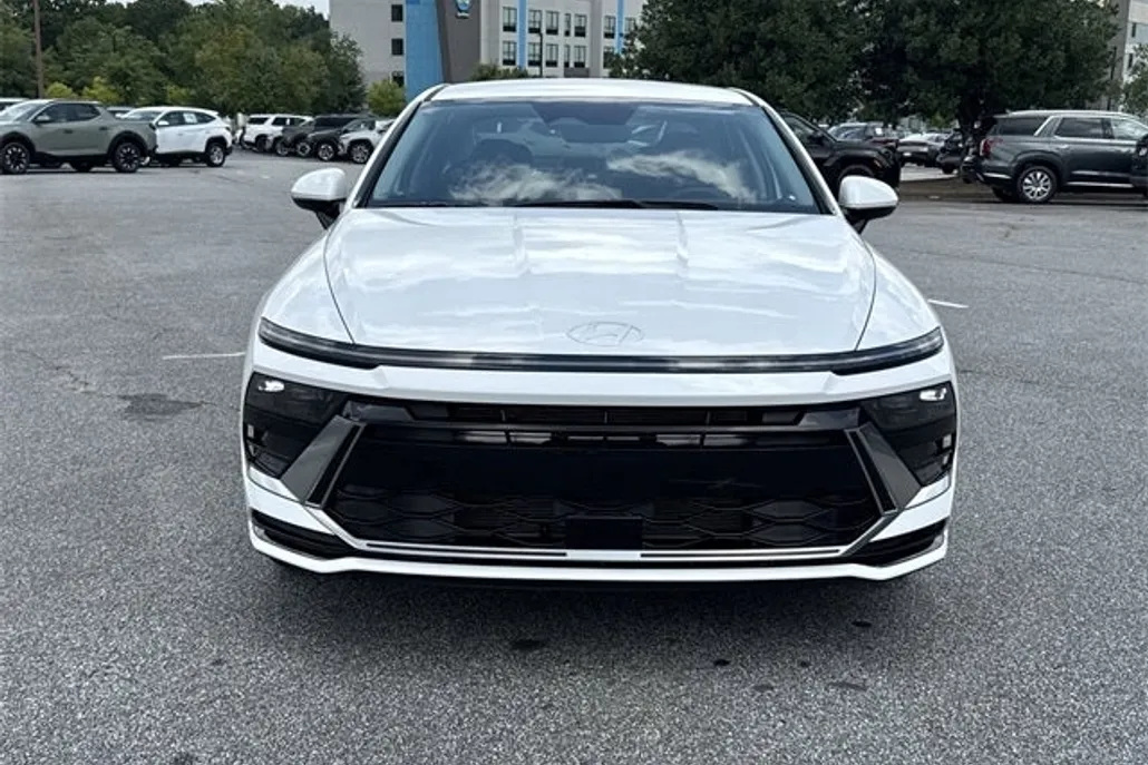 2025 Hyundai Sonata SEL photo 1