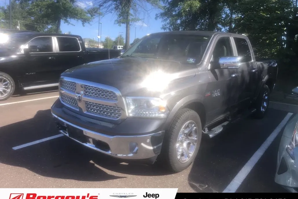 2017 Ram 1500 Laramie photo 1