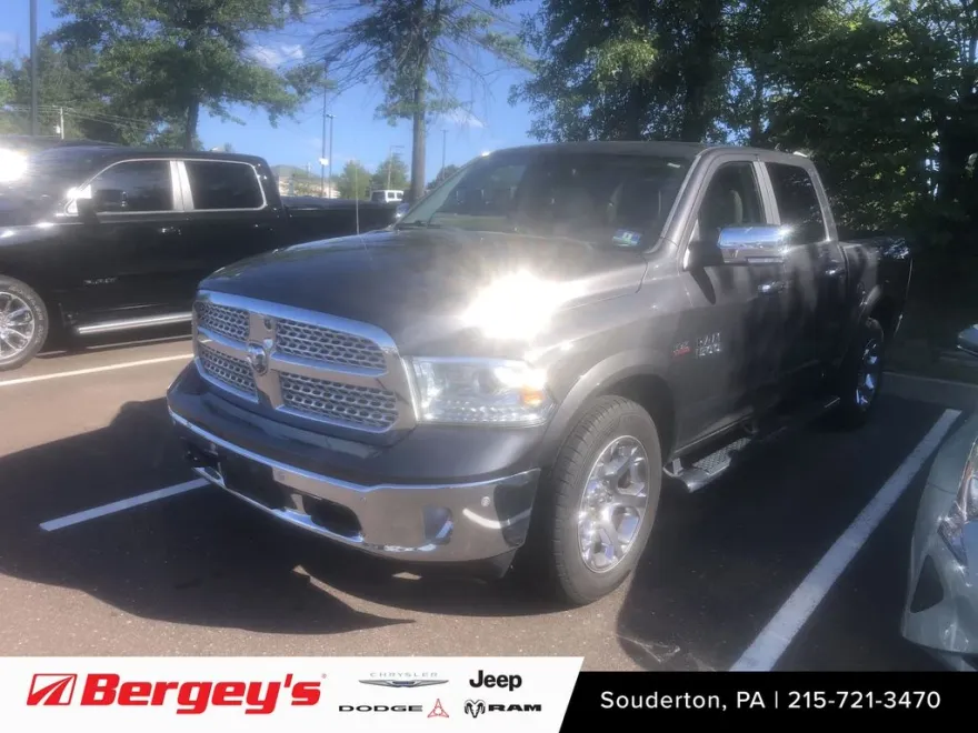 2017 Ram 1500 Laramie photo 1