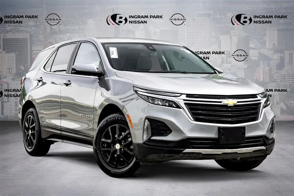 2024 Chevrolet Equinox LT photo 1