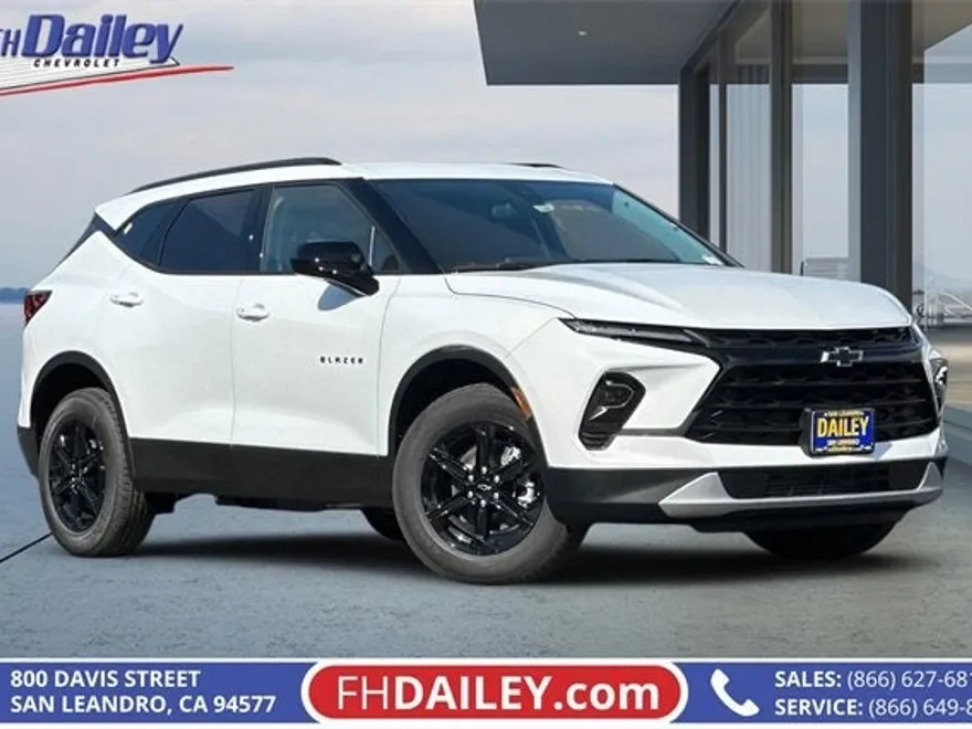 2025 Chevrolet Blazer 2LT photo 1