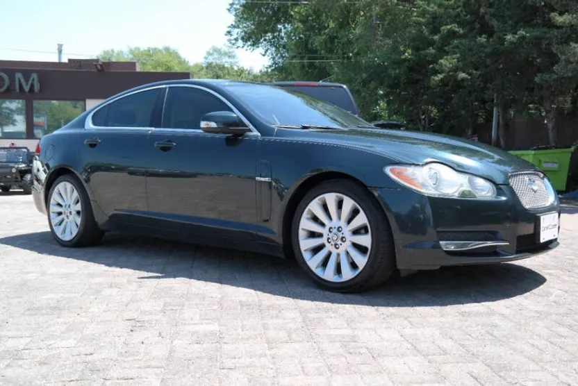 2009 Jaguar XF Premium Luxury photo 1