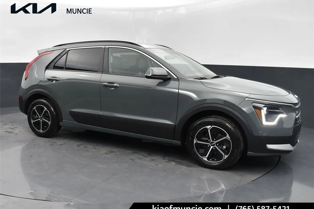 2025 Kia Niro EX photo 1