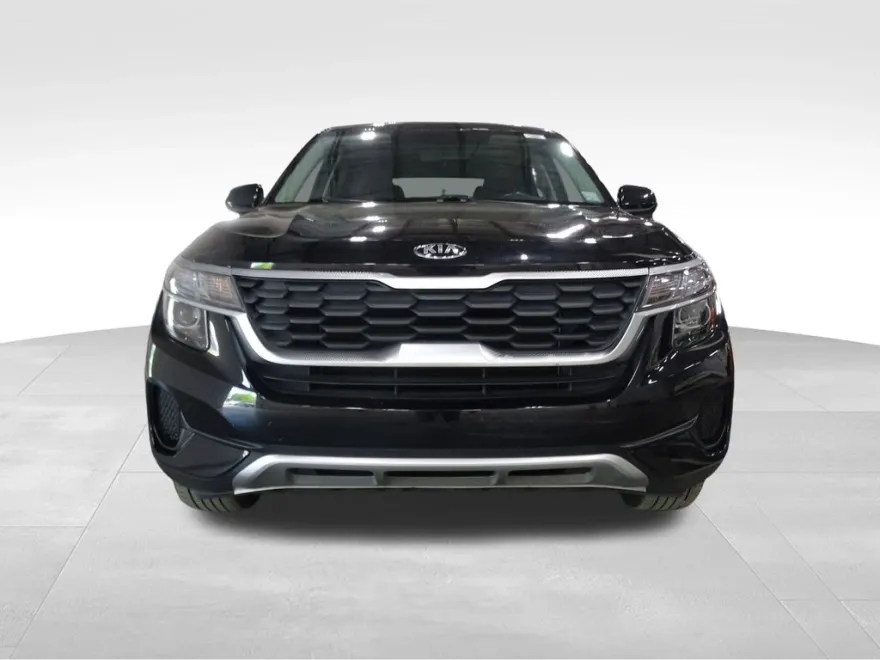 2021 Kia Seltos LX photo 2