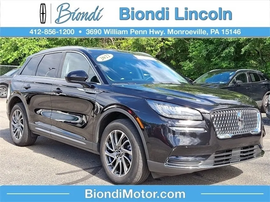 2022 Lincoln Corsair Standard photo 1