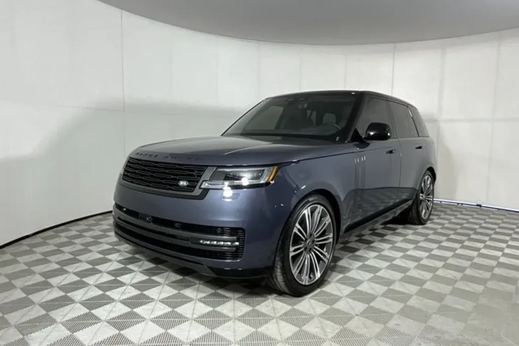 2025 Land Rover Range Rover SE photo 1