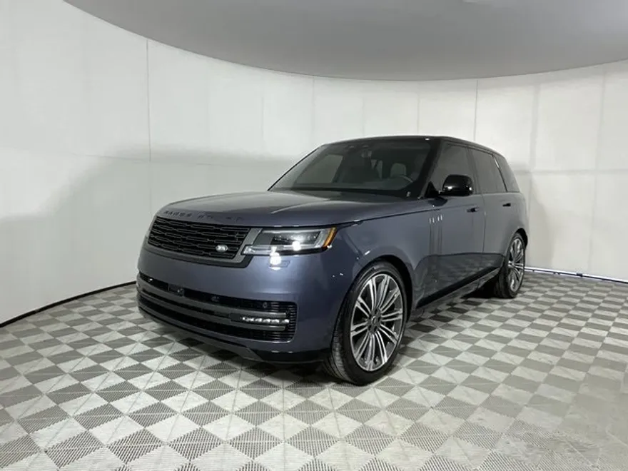 2025 Land Rover Range Rover SE photo 1