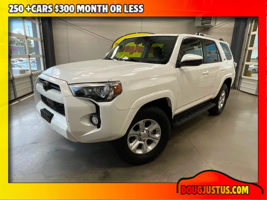 2020 Toyota 4Runner SR5 photo 1
