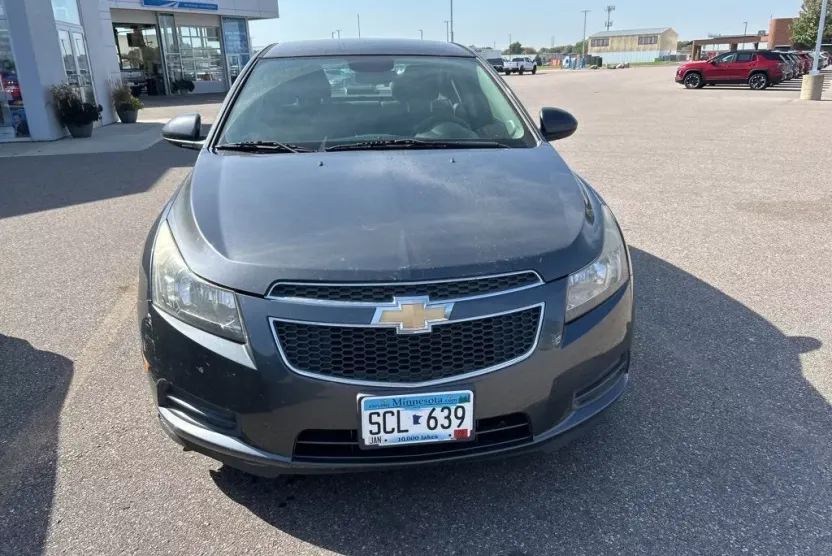 2013 Chevrolet Cruze LT photo 1