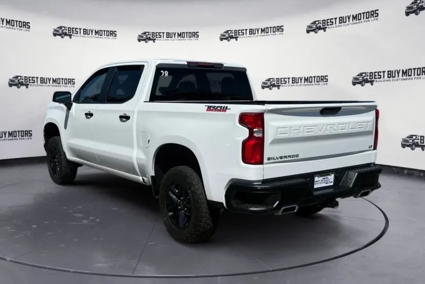 2021 Chevrolet Silverado 1500 LT Trail Boss photo 1