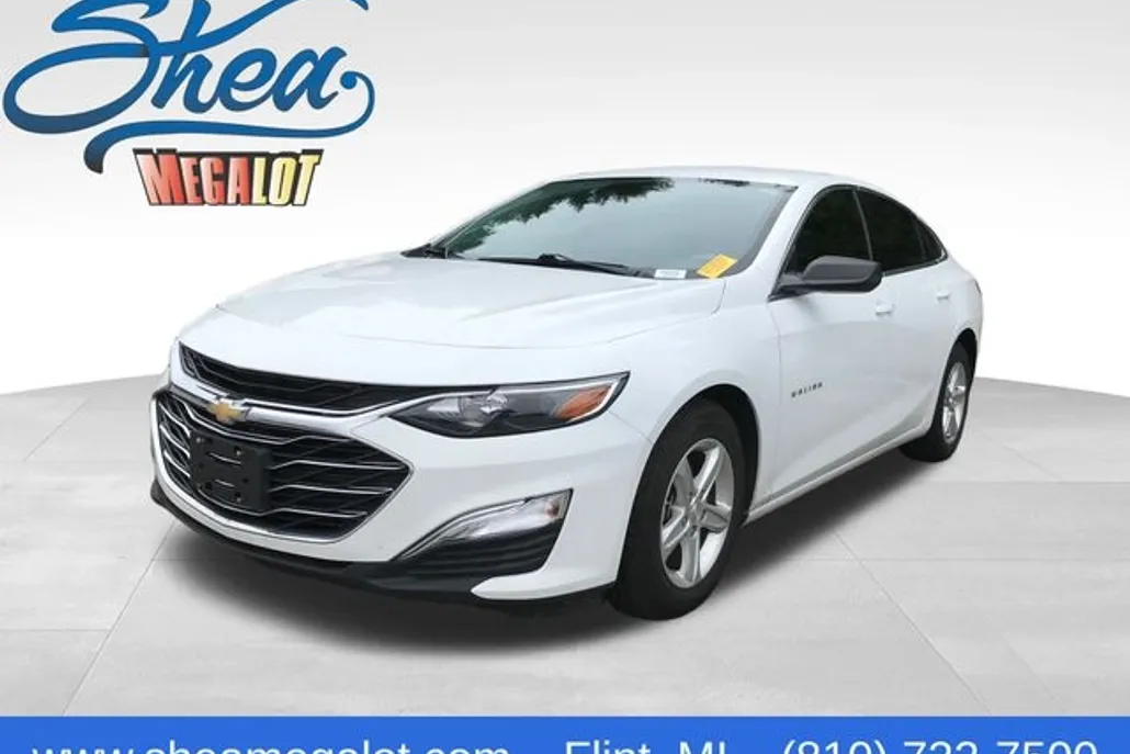 2023 Chevrolet Malibu LS photo 1