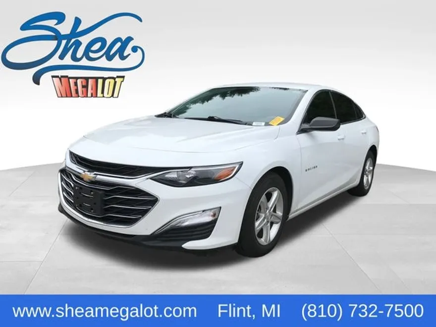 2023 Chevrolet Malibu LS photo 1