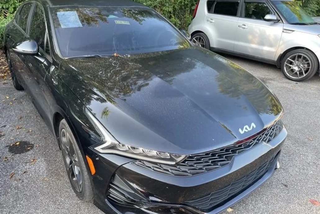 2023 Kia K5 GT-Line photo 1
