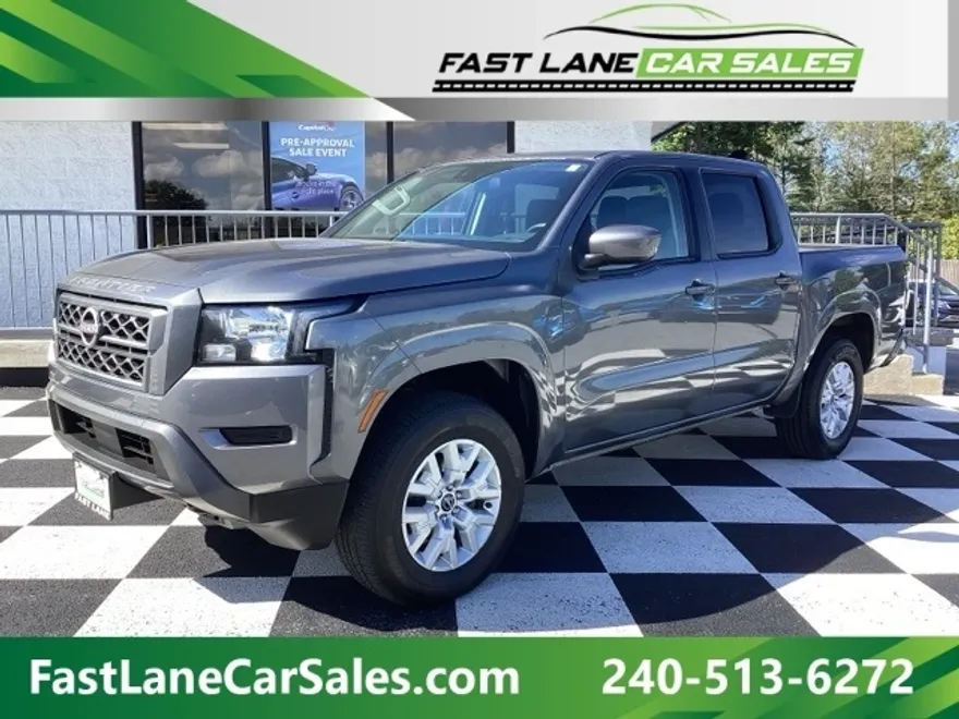2023 Nissan Frontier SV photo 1