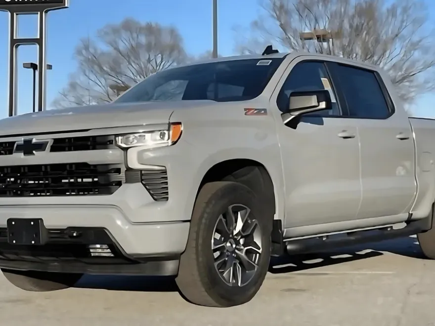 2025 Chevrolet Silverado 1500 RST photo 1