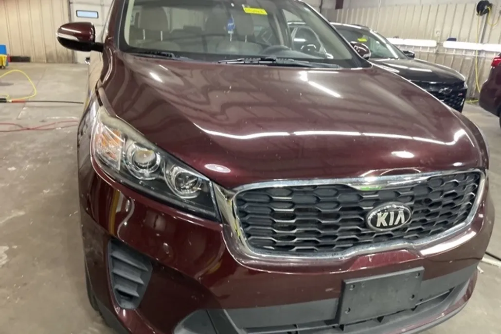 2019 Kia Sorento LX photo 1