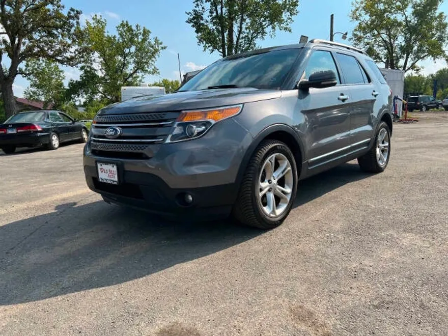2013 Ford Explorer Limited photo 1
